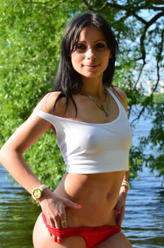 Александра, 22